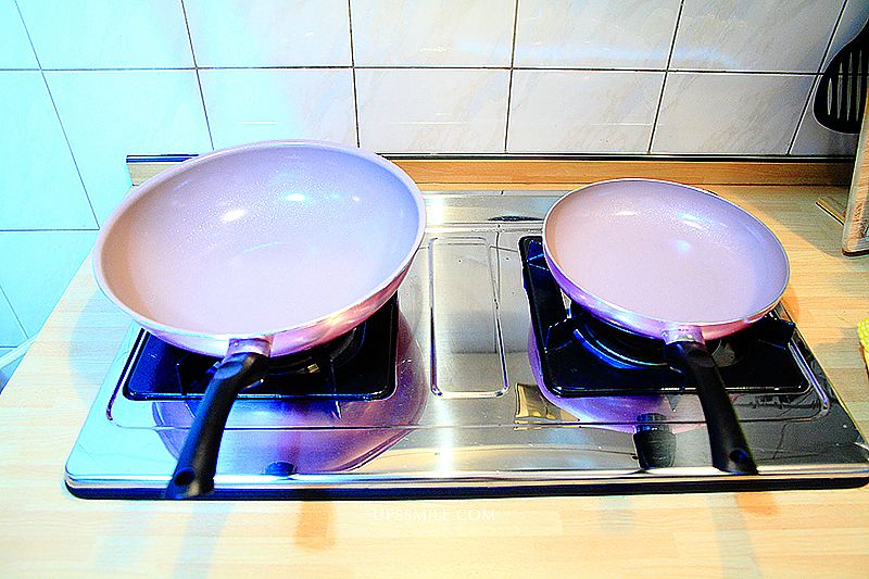 固鋼Mama Cook香檳紫陶瓷不沾鍋具組-炒鍋+平底鍋（沒圖），萍子推薦時尚繽紛紫不沾鍋