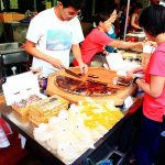 即時熱門文章：屏東東港-邱家雙糕潤，萍子推薦東港名產雙糕潤，黑糖糯米製作糕點，一吃就讓人愛上的東港在地甜點