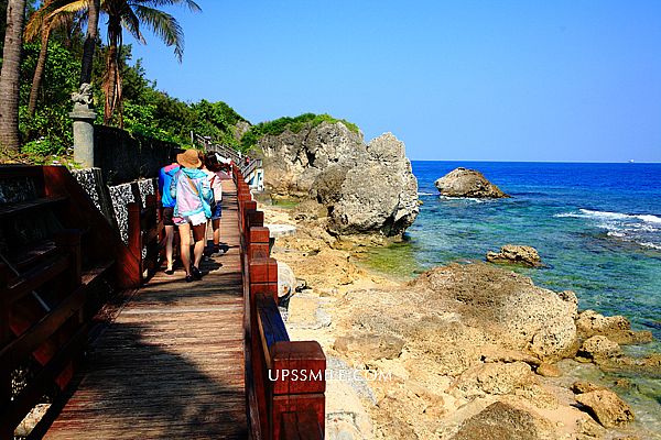 小琉球景點 小琉球花瓶石flower Vase Rock 小琉球玩樂攻略 離島小琉球攝影人影像天堂 小琉球浮潛勝地 綠蠵龜矯健泳姿 小琉球生態圈