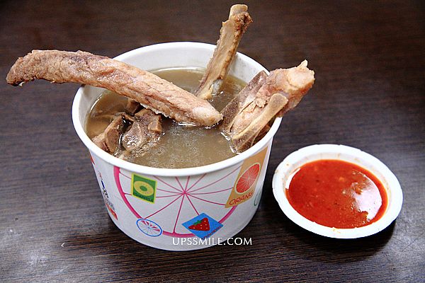 台北松山區美食 陳董藥燉排骨 萍子推薦饒河夜市必吃美食 19台北米其林必比登推薦 饒河夜市怎麼去 捷運松山線 松山站 5號出口 萍子推薦饒河夜市必吃 美食 冬日進補食材 松山站美食