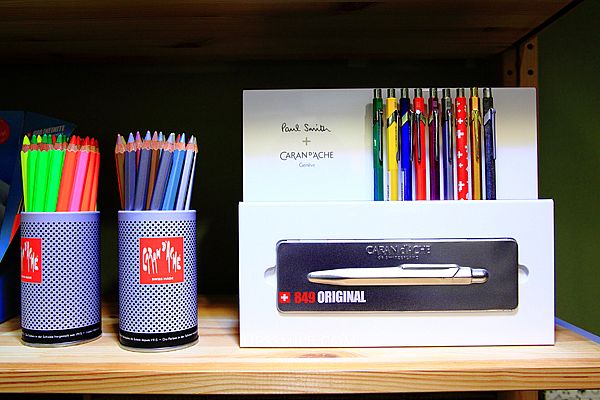 明進文房具vision Stationery 推薦手感體驗筆墨書寫有感人生 捷運六張犁站選物店 台北選物店 職人選品店 文青必逛嘉興街文具店 鋼筆 筆記本購買