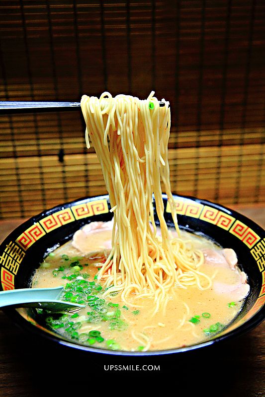 大阪美食 一蘭拉麵道頓堀店 萍子推薦日本必吃人氣拉麵 日本24小時拉麵推薦 日本國民票選第一名冠軍一蘭拉麵天然豚骨拉麵 大阪美食拉麵