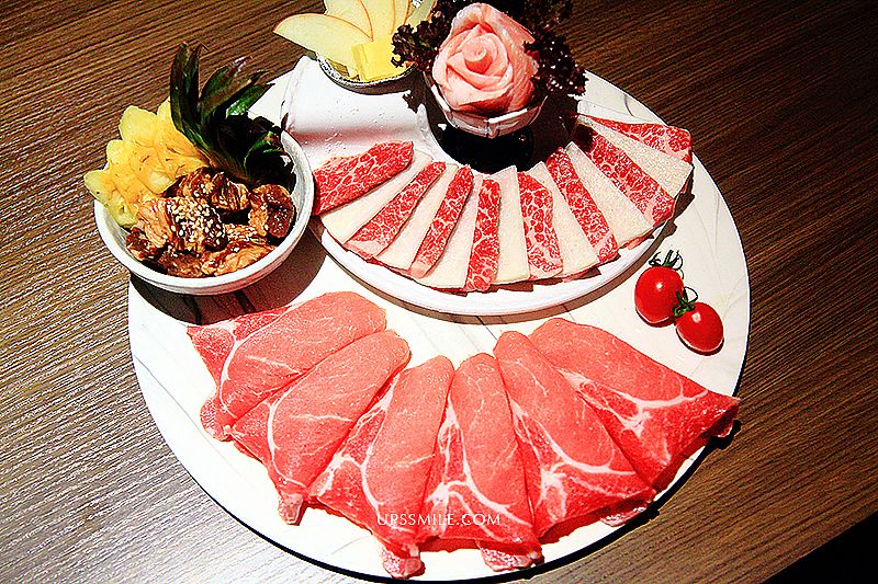 【新竹竹北美食】燒肉同話竹北光明店Chagether Yakiniku，萍子推薦竹北好吃燒肉，燒肉女子食機水果主題套餐，於2018年4月2日繽紛上市，燒肉同話竹北2018菜單，燒肉同話竹北價格，竹北工業風燒肉餐廳，新竹竹北工業風裝潢餐廳，竹北燒肉同話，竹北燒烤推薦，竹北燒烤宵夜