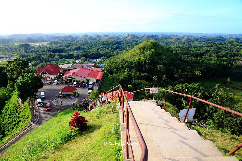 【菲律賓旅遊景點】菲律賓巧克力山Chocolate Hills Complex，萍子推薦世界十大奇景必去，是巧克力色山？還是抹茶顏色巧克力山，薄荷島景點，IG薄荷島打卡勝地 @upssmile向上的微笑萍子 旅食設影