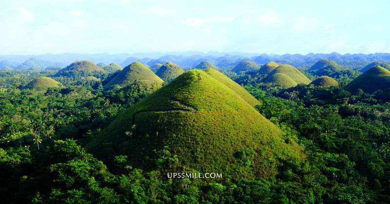 【菲律賓旅遊景點】菲律賓巧克力山Chocolate Hills Complex，萍子推薦世界十大奇景必去，是巧克力色山？還是抹茶顏色巧克力山，薄荷島景點，IG薄荷島打卡勝地 @upssmile向上的微笑萍子 旅食設影