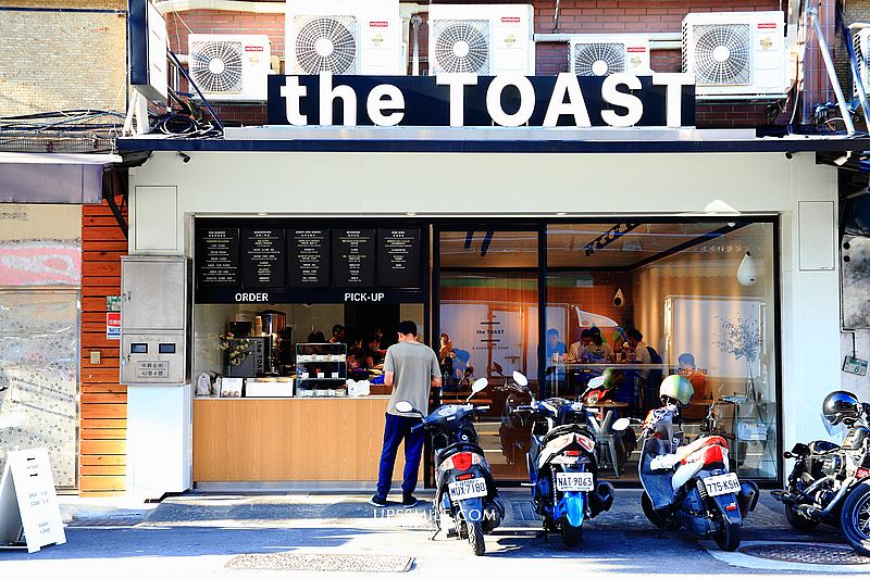 【三重新莊美食】the TOAST A Sandwich Shop，純白簡約韓風早午餐店，先嗇宮站美食，銅板美食 @upssmile向上的微笑萍子 旅食設影