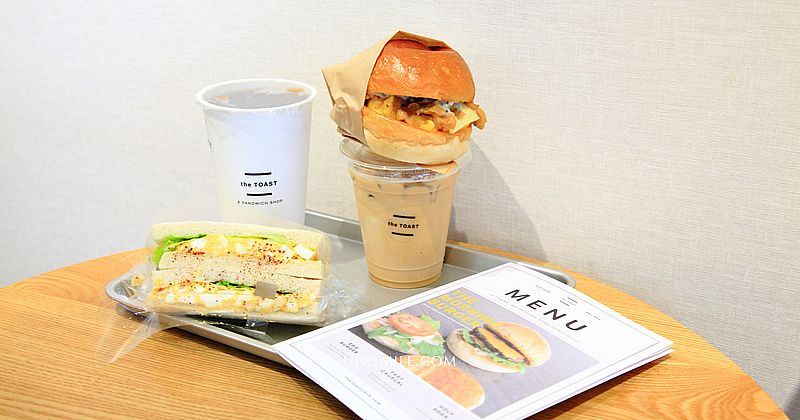 【三重新莊美食】the TOAST A Sandwich Shop，純白簡約韓風早午餐店，先嗇宮站美食，銅板美食