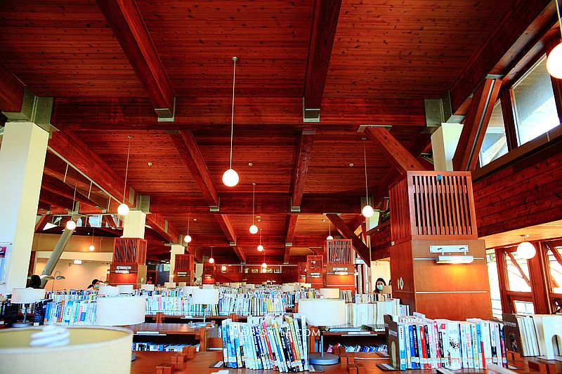 【台北景點】北投圖書館，世界級綠建築，全球最美25座公立圖書館，全台最美圖書館之一，2021北投一日遊情侶行程規劃 @upssmile向上的微笑萍子 旅食設影