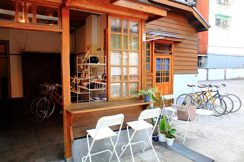 台北萬華 tokyobike Taiwan新富町，偽出國景點，台北最美單車老屋咖啡廳，一秒到京都咖啡館，台北不限時咖啡廳