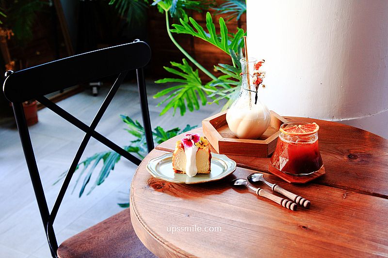 成奕花室CHERISH，來台南花室裡喝咖啡，複合式經營綠意植栽森林系咖啡館，台南花藝咖啡館