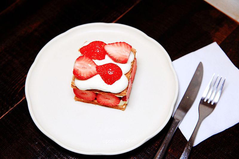 板橋甜點推薦 YUYU pâtisserie，隱藏板橋巷弄法式千層甜點店，草莓千層蛋糕，草莓控絕對會尖叫
