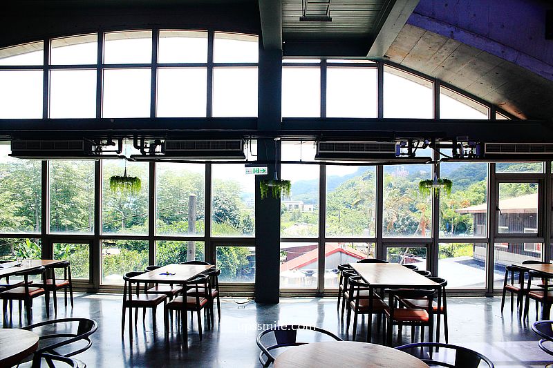 【深坑咖啡廳】Arc Cafe深坑森林系玻璃屋咖啡廳，美不勝收，遠離喧囂，深坑景觀咖啡廳，新北網美咖啡廳推薦