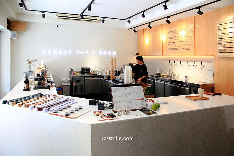 德式精品咖啡「kafeD」台中水湳旗艦店新開幕，150坪純白包浩斯風格空間，門口有高齡近700歲義大利橄欖樹，台中網美咖啡廳，kafed菜單