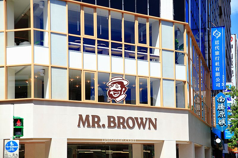 【台北早午餐】伯朗咖啡館南京概念店Mr. Brown Nanjing Concept Store ，全新裝潢，推出早餐盤，台北自家烘焙咖啡廳，單品咖啡，捷運松江南京站咖啡廳，提供Wi-Fi插電服務，台北網美早午餐，不限時台北咖啡廳