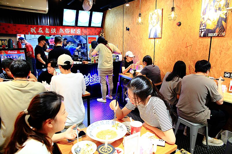 【台北公館美食】老铁沒毛病酸菜魚，一人也可吃酸菜魚，台北酸菜魚推薦，客製化酸菜魚，捷運公館站美食，台大校園美食