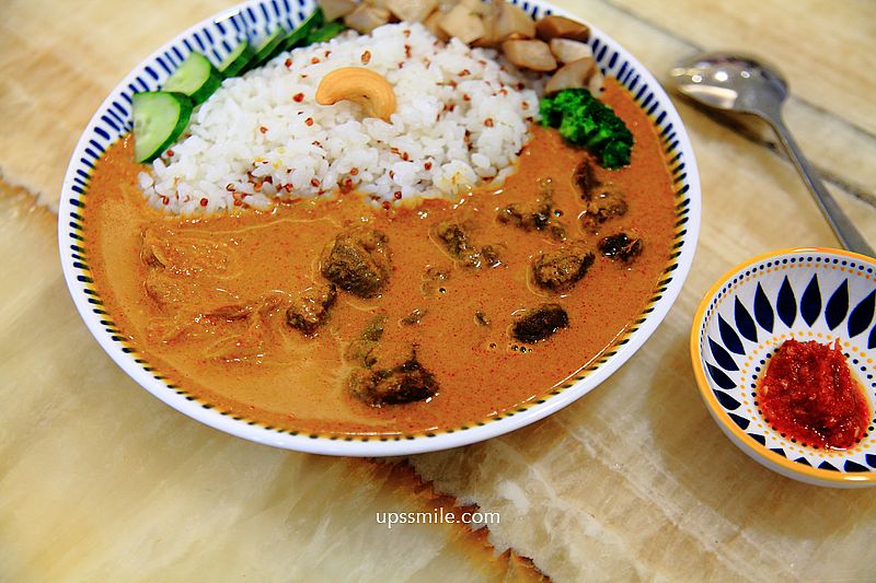 留守人廚房X香料咖哩肉骨茶，隱身桃園龜山社區大樓一樓異國料理餐廳，家鄉馬來西亞料理，桃園咖哩飯推薦，桃園龜山美食，桃園異國料理餐廳