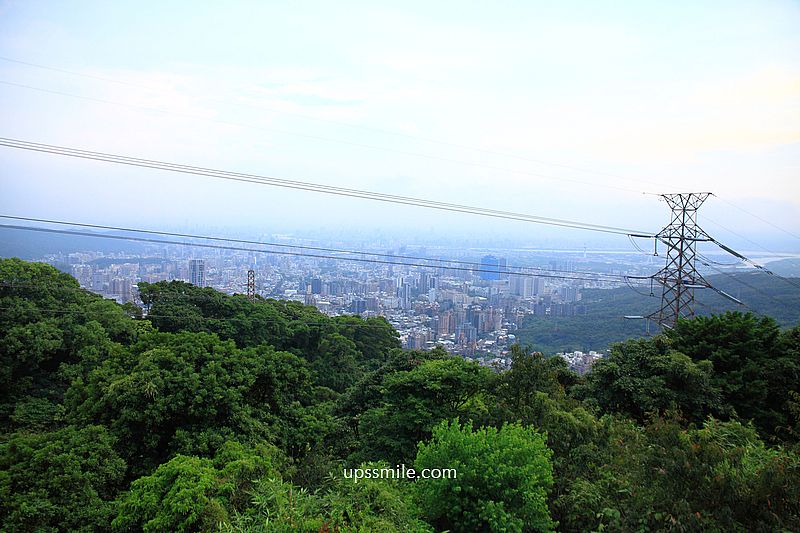 八卦夜未眠景觀餐廳，台北陽明山景觀餐廳推薦，現撈活體海鮮，燒烤火鍋快炒通通有，180度百萬夜景，台北陽明山約會餐廳，台北求婚聖地，台北網美餐廳