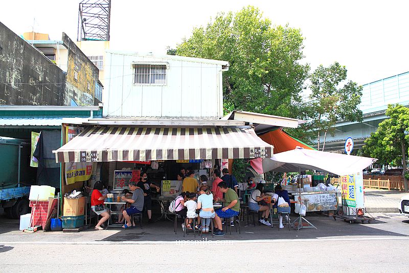 涼麵四味果汁總店，嘉義在地人必吃白醋美乃滋涼麵，嘉義涼麵推薦，嘉義三代50年老字號涼麵