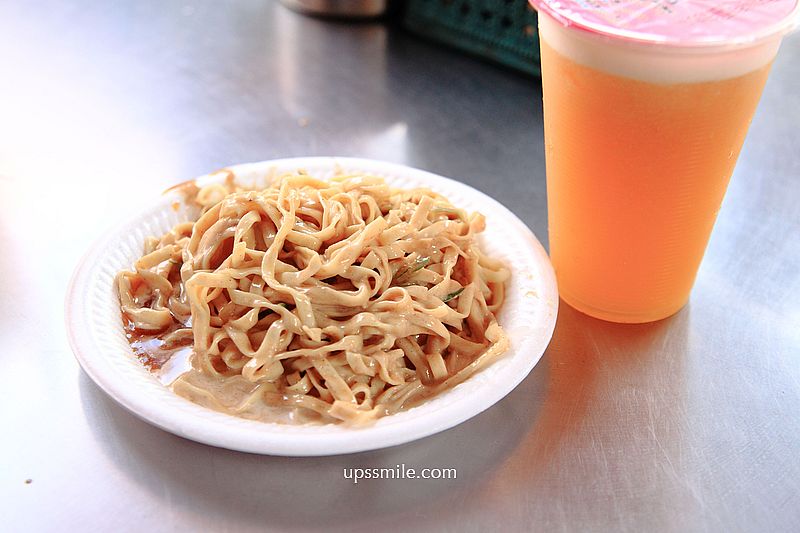 涼麵四味果汁總店，嘉義在地人必吃白醋美乃滋涼麵，嘉義涼麵推薦，嘉義三代50年老字號涼麵