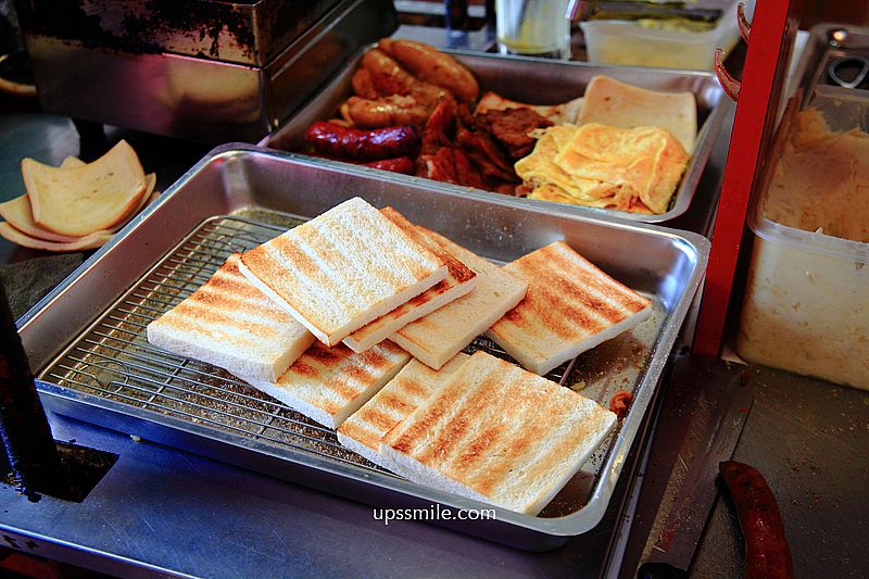 【樹林美食】碳厚囍 大腸包小腸/碳烤吐司，樹林碳烤早餐店，樹林早午餐推薦，食尚玩家推薦樹林美食，樹林大腸包小腸