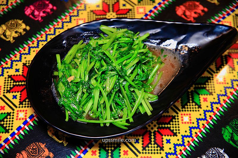 【新莊五股美食】蓮花泰式小吃店，新北產業園區站超人氣泰式料理，偽出國秒飛泰國，新莊泰式料理平價，新莊工業園區泰式料理