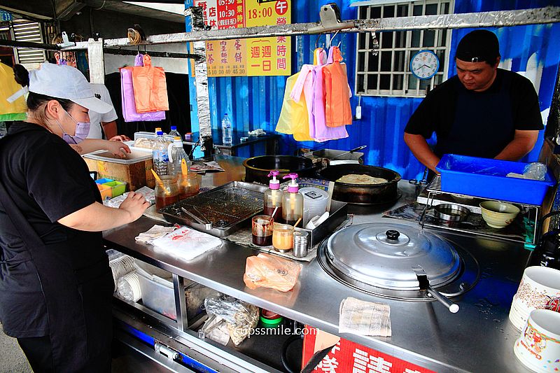 大園報紙蛋餅，桃園古早攤車，必吃雙蛋蛋餅45元，粉漿蛋餅餅皮軟Q口感，大園美食食尚玩家推薦，近桃園高鐵站附近美食