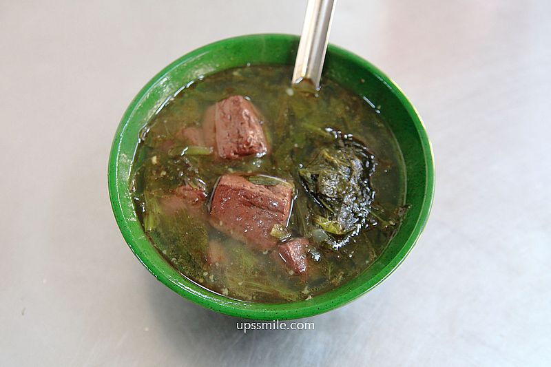 梁嫂炒麵肉燥飯太原店，在地老饕必吃，台中炒麵推薦，台中老字號傳統中式早餐，必吃炒麵配酸菜豬血湯，台中北屯區炒麵