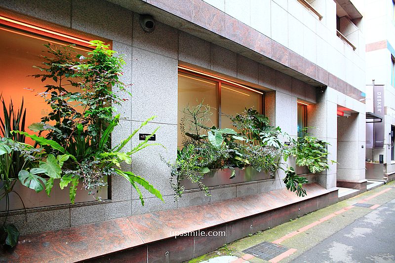 植蘊Planté北車概念店輕食飲專賣，與營養師攜手設計輕食飲，選用履歷水果與台灣茶，獻上用喝的營養輕食，台北手搖飲料推薦