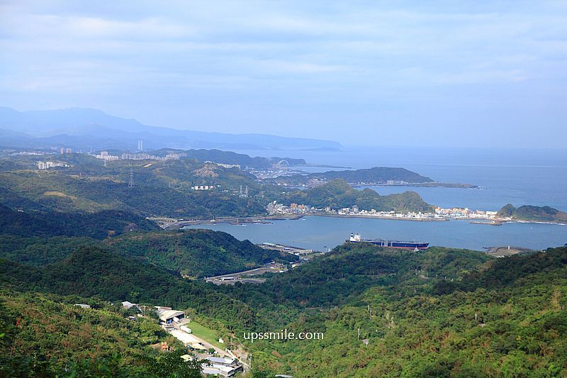 【九份咖啡廳】CHLIV Jiufen store 世界冠軍拉花，九份山城黑色咖啡廳，黑色竹炭咖啡，附chliv菜單，九份景觀咖啡廳