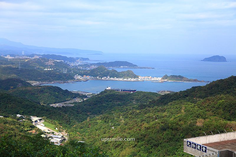 【九份咖啡廳】CHLIV Jiufen store 世界冠軍拉花，九份山城黑色咖啡廳，黑色竹炭咖啡，附chliv菜單，九份景觀咖啡廳