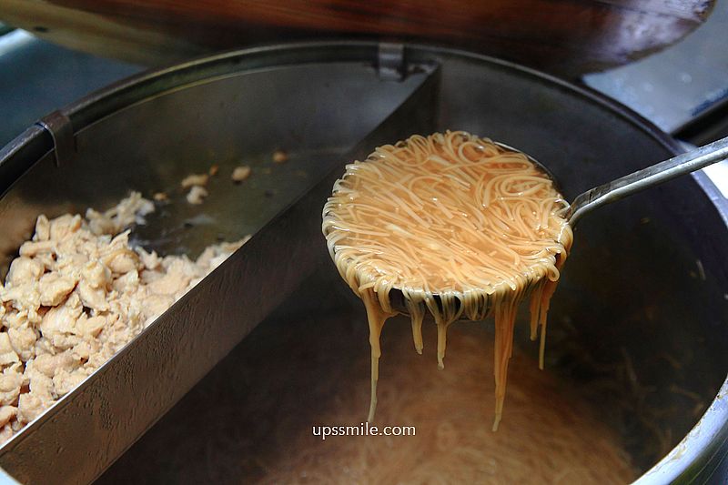 【蘆洲美食】樂福獨家特調蒜味麵線，獨家秘方辣醬，蘆洲素麵線、蘆洲蚵仔麵線、大腸麵線、大腸蚵仔雞丁麵線、甜不辣，蘆洲小吃推薦