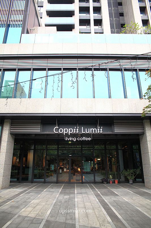 【板橋早午餐】Coppii Lumii living coffee 冉冉生活新板，板橋不限時咖啡廳，提供Wi-Fi插電服務，板橋超寬敞聚會餐廳，附冉冉生活菜單，捷運新埔站早午餐咖啡廳