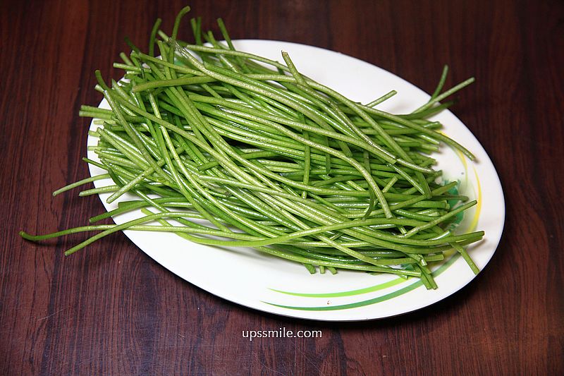 【桃園美食】阿芳羊肉爐，桃園平鎮羊肉爐推薦，炭火羊肉爐溫潤湯底，免費無限飲料與冰淇淋吃到飽