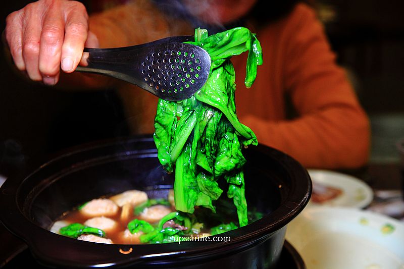 【桃園美食】阿芳羊肉爐，桃園平鎮羊肉爐推薦，炭火羊肉爐溫潤湯底，免費無限飲料與冰淇淋吃到飽