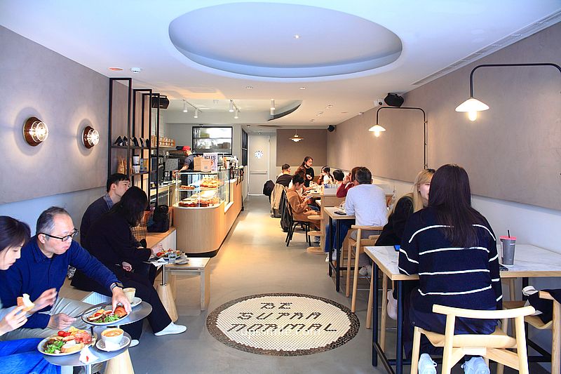 【雙連美食】Supranormal Bakery Cafe 赤峰店，士林天母超人氣澳式早午餐開分店，台北早午餐推薦，捷運中山站早午餐咖啡廳，赤峰街澳式早餐