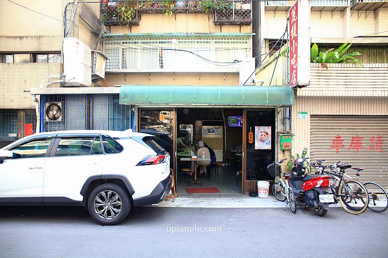 【台北美食】麗馥小吃，隱身巷弄安居街50幾年台北眷村麵店，台北老店，滷味必吃，安居街美食，食尚玩家推薦捷運六張犁站美食