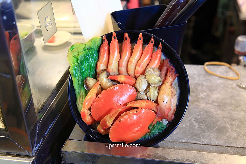 【金山美食】金山大碗螃蟹，金山老街必吃海鮮粥、炸魷魚，食尚玩家推薦金山美食，天天大排長龍金山海鮮粥推薦，附金山大碗螃蟹菜單