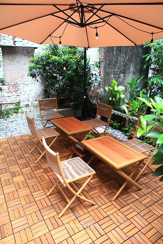 巷日咖啡，捷運西門站甜點咖啡廳，橫掃IG網美打卡甜點寵物咖啡廳，西門町老宅日式榻榻米，萬華咖啡廳下午茶推薦