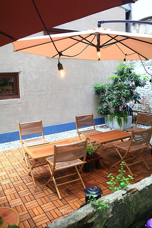 巷日咖啡，捷運西門站甜點咖啡廳，橫掃IG網美打卡甜點寵物咖啡廳，西門町老宅日式榻榻米，萬華咖啡廳下午茶推薦