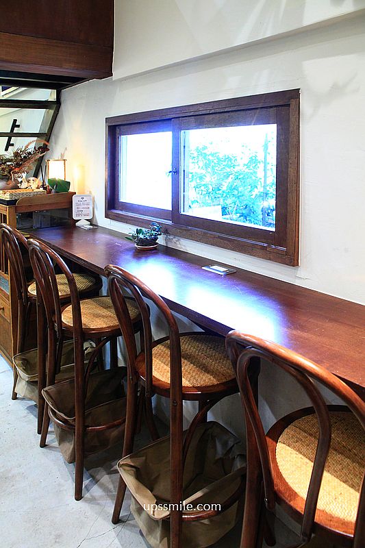 巷日咖啡，捷運西門站甜點咖啡廳，橫掃IG網美打卡甜點寵物咖啡廳，西門町老宅日式榻榻米，萬華咖啡廳下午茶推薦