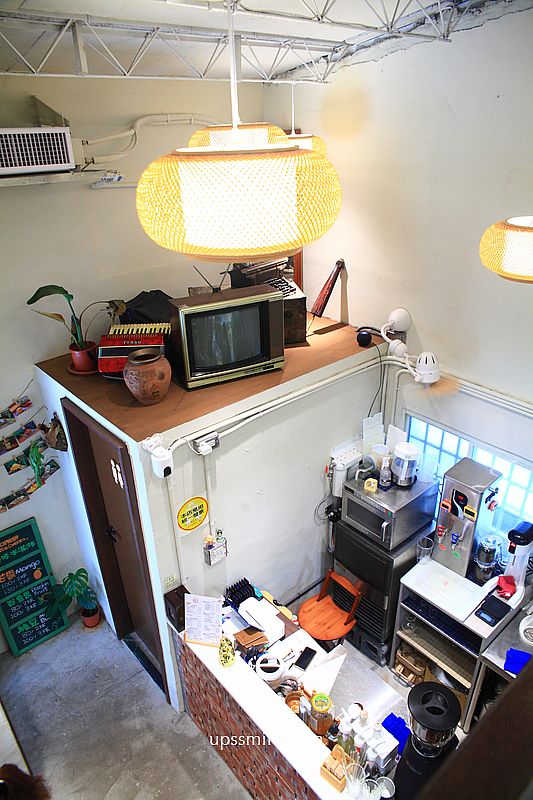 巷日咖啡，捷運西門站甜點咖啡廳，橫掃IG網美打卡甜點寵物咖啡廳，西門町老宅日式榻榻米，萬華咖啡廳下午茶推薦