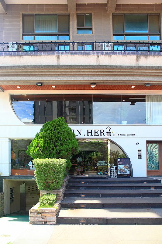 今鶴義式餐酒館竹北店，新竹歐式宮廷風義式餐廳，必吃舒芙蕾，竹北早午餐網美咖啡廳