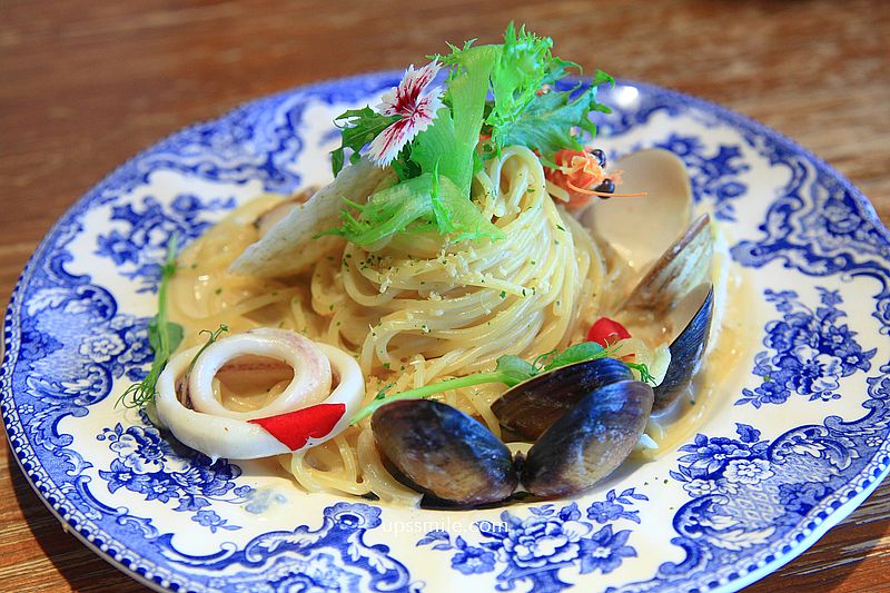 今鶴義式餐酒館竹北店，新竹歐式宮廷風義式餐廳，必吃舒芙蕾，竹北早午餐網美咖啡廳