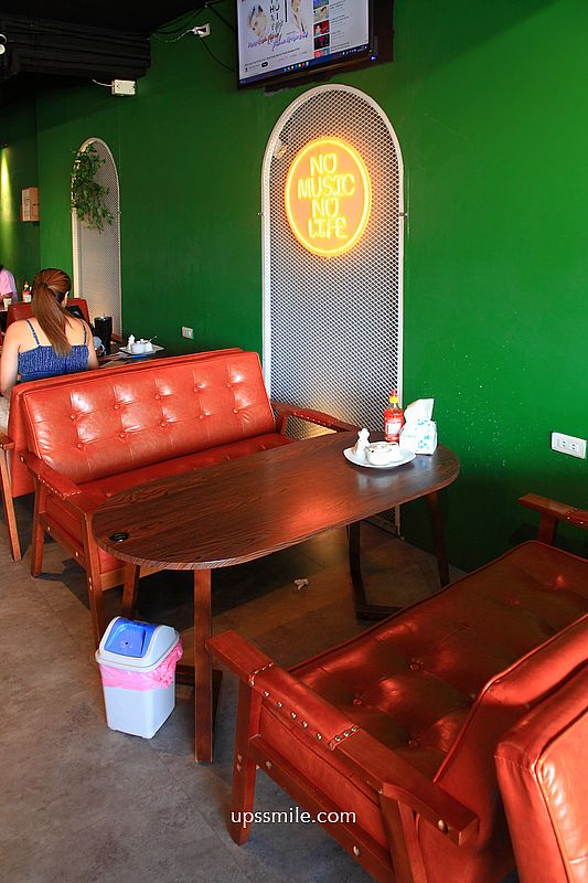 Adam Quy 越南河粉、咖啡/音樂酒吧，桃園後站人氣越式咖啡廳，週末河粉可賣到1700碗