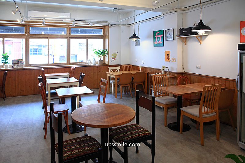 好秋咖啡桃園，桃園老宅甜點咖啡廳，桃園火車站咖啡廳，桃園甜點戚風蛋糕收口袋