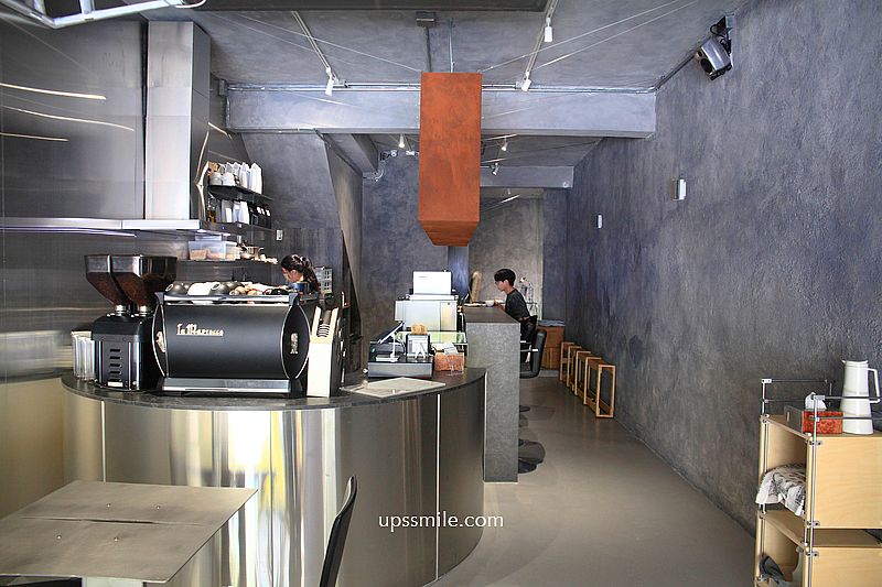 GOLDEN CAVE Cafe通化街，捷運六張犁站早午餐咖啡廳，台北流心巴斯克，台北複合式選物金屬風格咖啡廳
