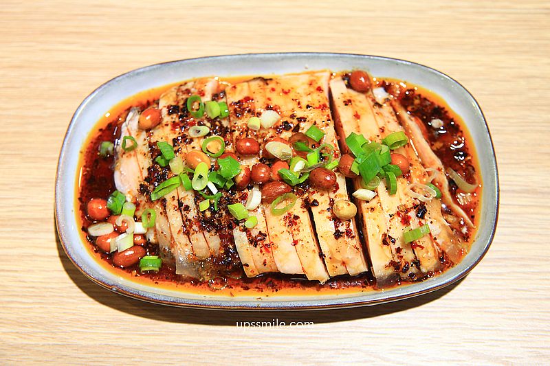 老童小吃部，台北民權西路搬家到安居街台式麵店，神等級好吃台北滷肉飯，滿滿黏稠膠質，捷運六張犁站麵店