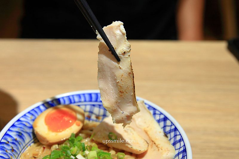 老童小吃部，台北民權西路搬家到安居街台式麵店，神等級好吃台北滷肉飯，滿滿黏稠膠質，捷運六張犁站麵店