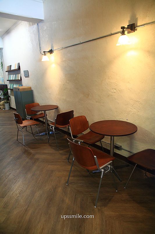 PAUSE Coffee Roaster 南港自家烘焙咖啡，南港玻璃屋絕美庭院咖啡廳