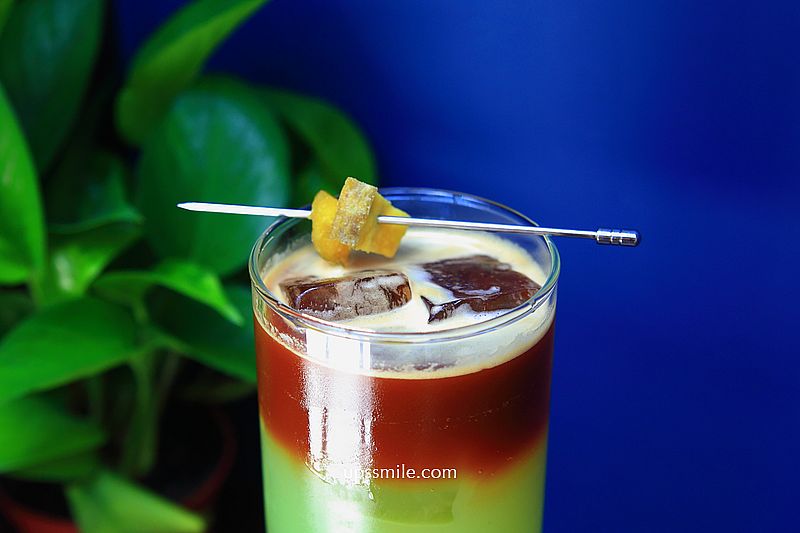 PAUSE Coffee Roaster 南港自家烘焙咖啡，南港玻璃屋絕美庭院咖啡廳